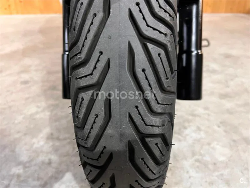 Kymco K-XCT 300i – Vista 24