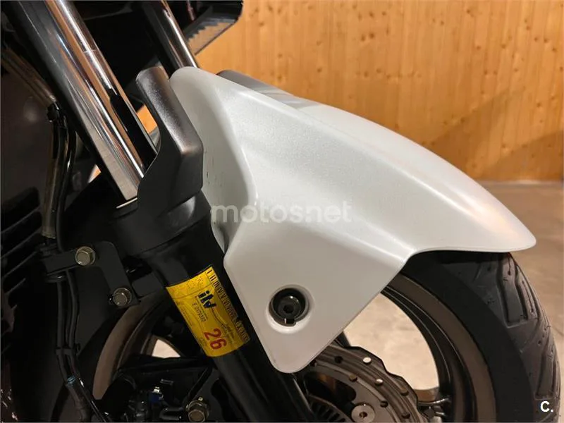 Kymco K-XCT 300i – Vista 33