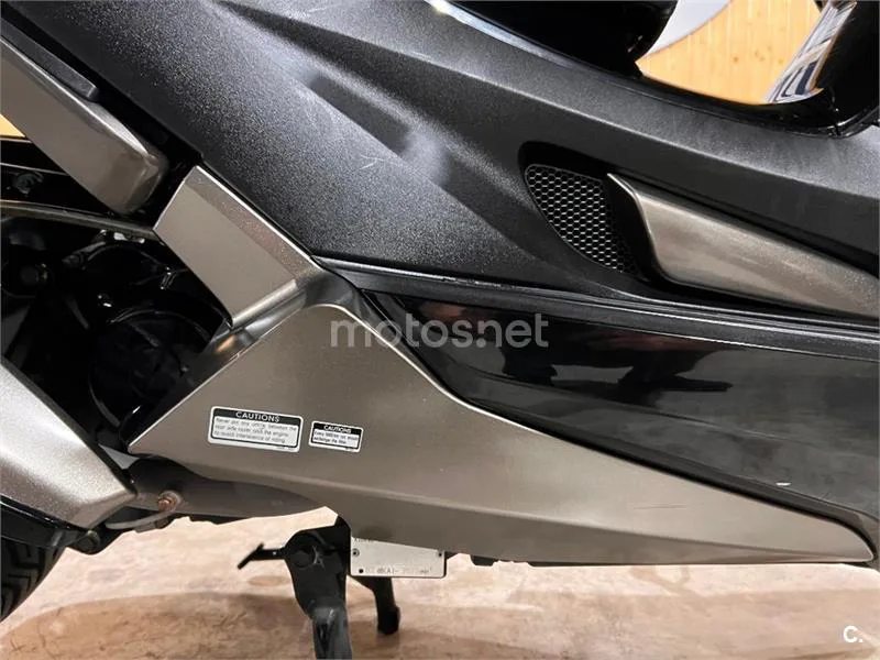 Kymco K-XCT 300i – Vista 46