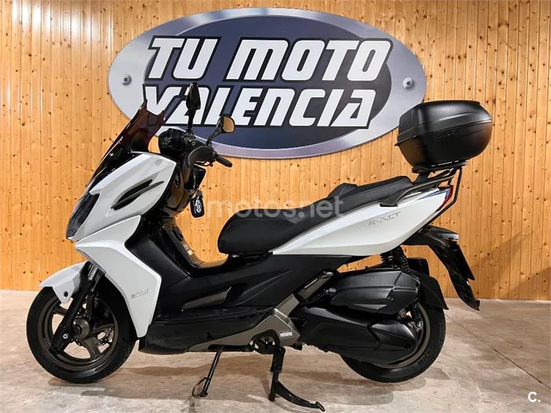 Kymco K-XCT 300i – Vista 7