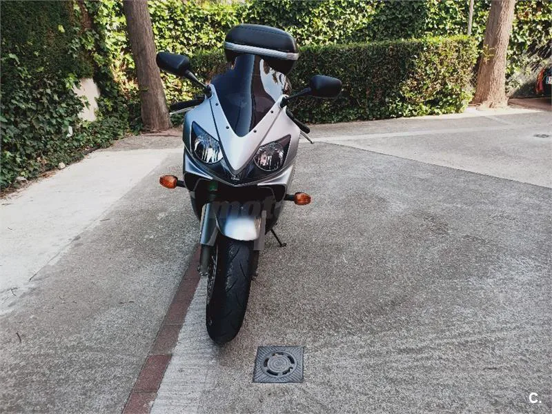 Honda CBR 600F – Vista 4