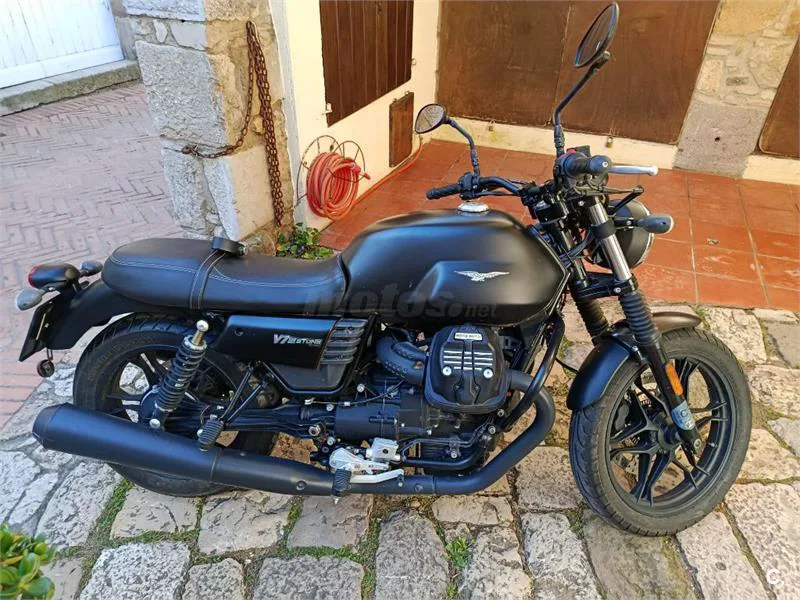 Moto Guzzi V7 – Vista 1