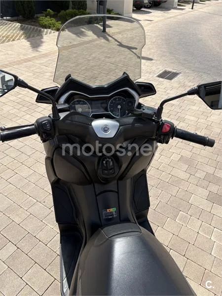 Yamaha XMAX 300 – Vista 3