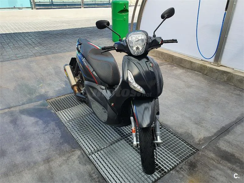 Piaggio Beverly 125 – Vista 2