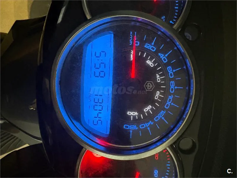 Piaggio Beverly 125 – Vista 4