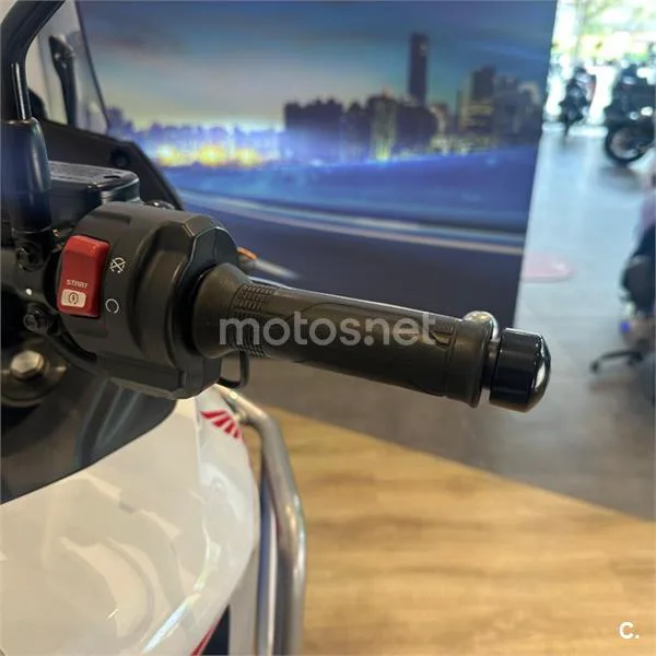 Honda XL 750 Transalp – Vista 11