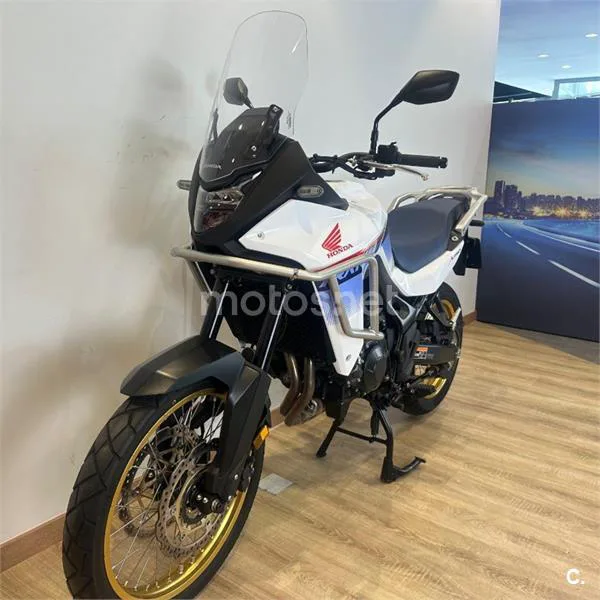 Honda XL 750 Transalp – Vista 4