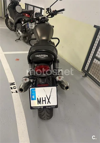 Triumph Speed Twin 900 – Vista 2