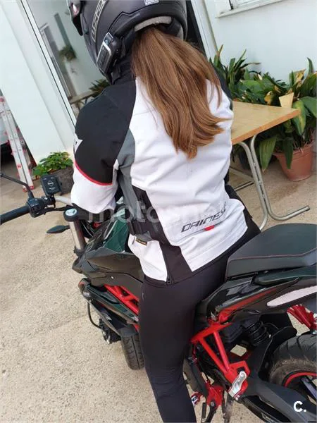 Benelli BN 125 – Vista 10