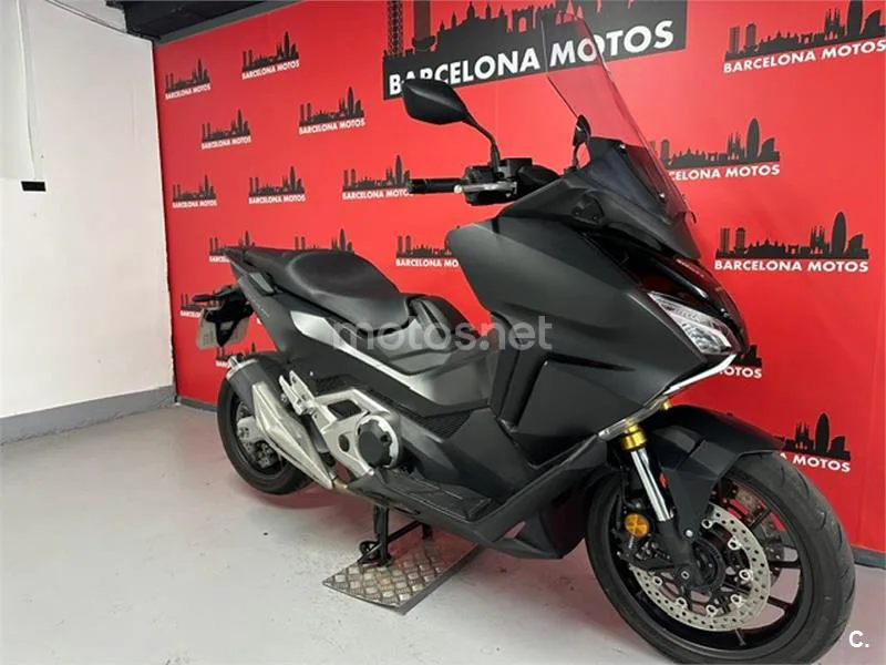 Honda Forza 750 – Vista 4