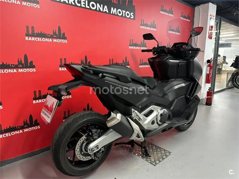 Honda Forza 750 – Vista 5