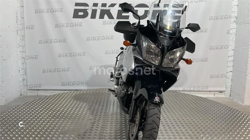 Suzuki V-Strom 1000 – Vista 5