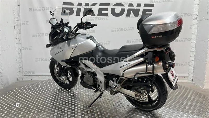 Suzuki V-Strom 1000 – Vista 8