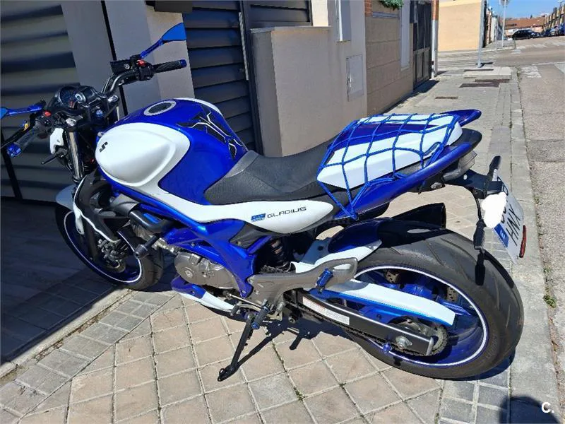 Suzuki Gladius 650 – Vista 3