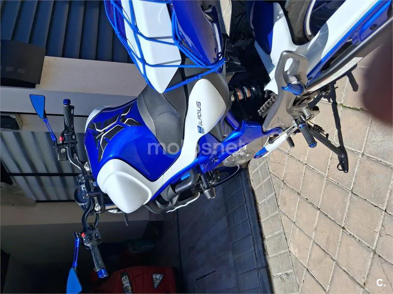 Suzuki Gladius 650 – Vista 9