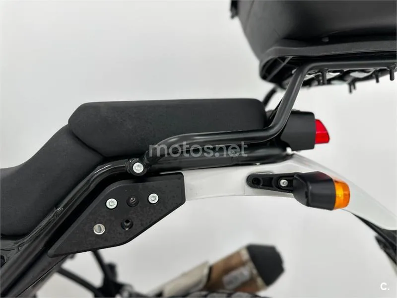 Royal Enfield Himalayan 410 – Vista 29