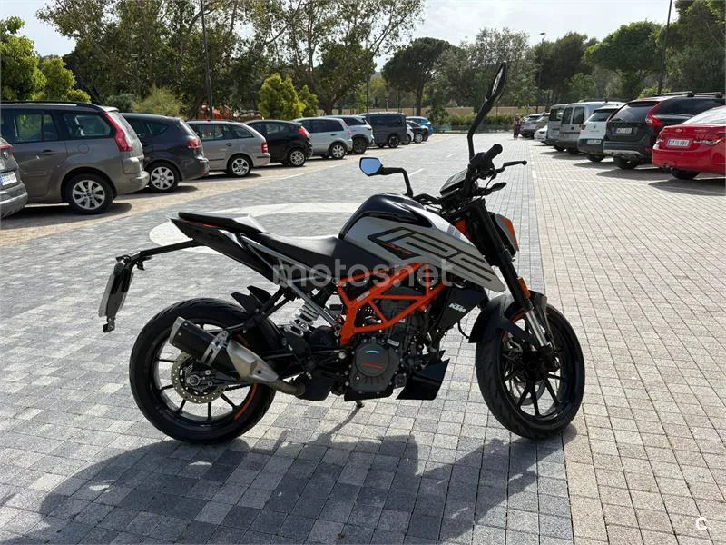 KTM 125 – Vista 3