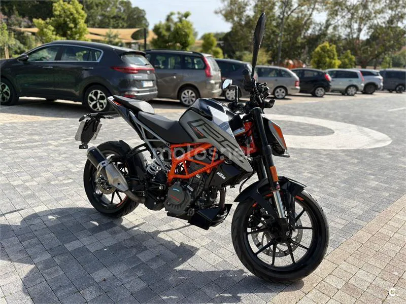KTM 125 – Vista 9