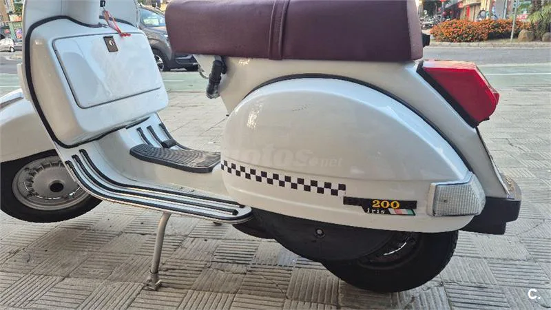 Vespa 200 Iris – Vista 7