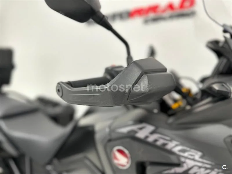Honda CRF 1000L Africa Twin – Vista 14
