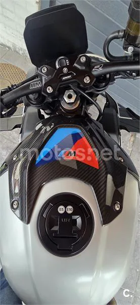BMW M 1000 R – Vista 7