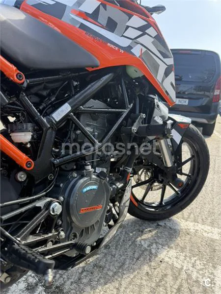 KTM 125 – Vista 4