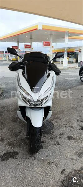 Honda PCX 125 – Vista 2