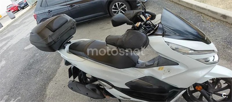 Honda PCX 125 – Vista 4