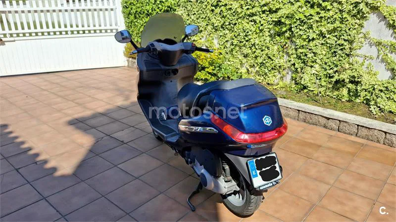 Piaggio X8 125 – Vista 4