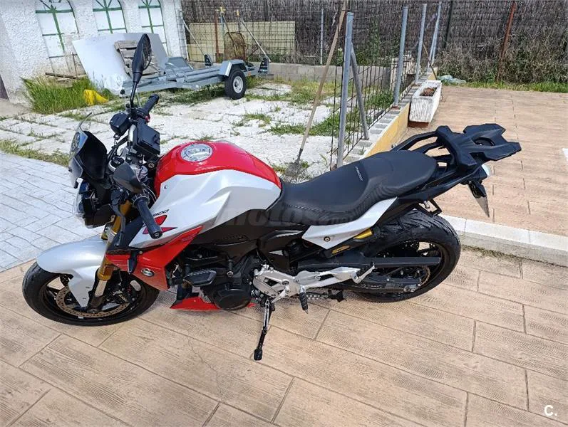 BMW F 900 R – Vista 2