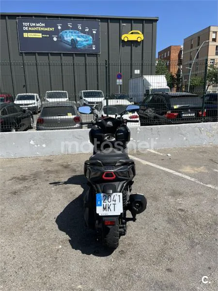 Kymco DTX 360 – Vista 3