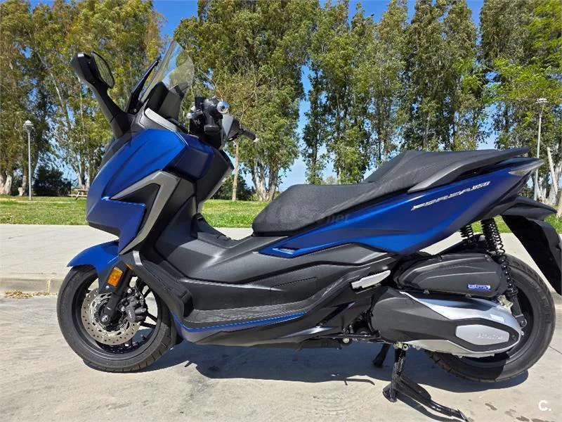 Honda Forza 350 – Vista 3