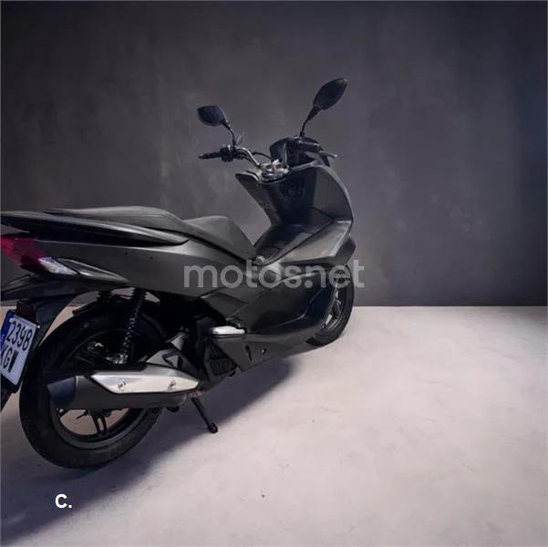 Honda PCX 125 – Vista 7