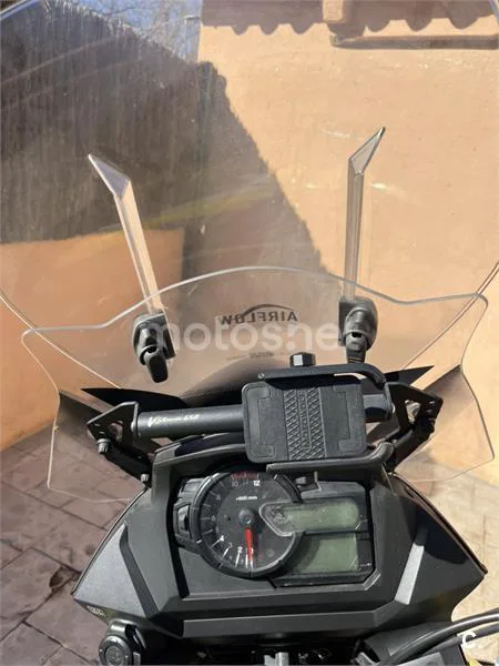 Suzuki V-Strom 650 XT – Vista 7