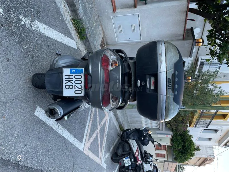 Suzuki Burgman 400 – Vista 3