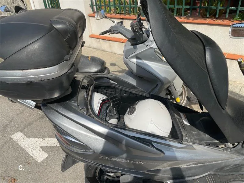 Suzuki Burgman 400 – Vista 4