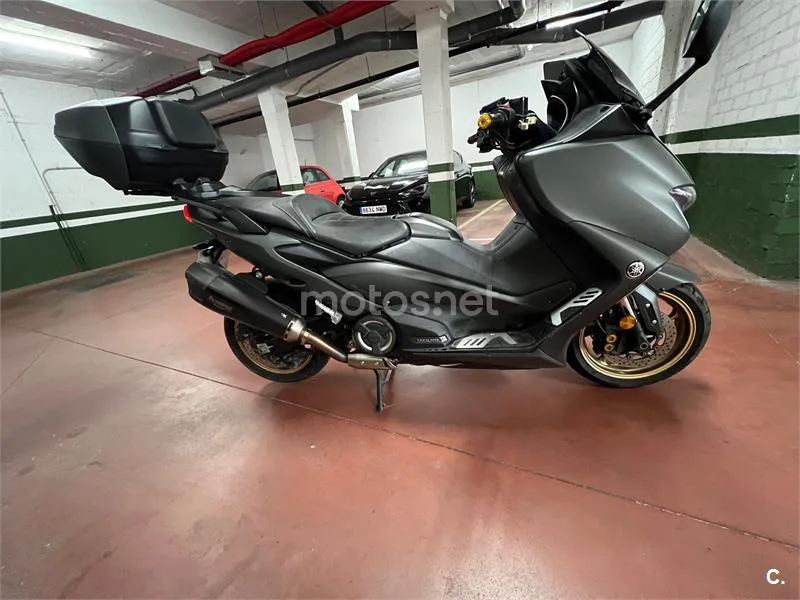 Yamaha TMAX 560 – Vista 4