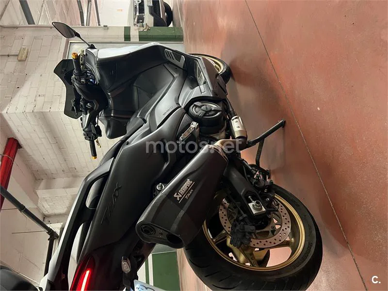 Yamaha TMAX 560 – Vista 5