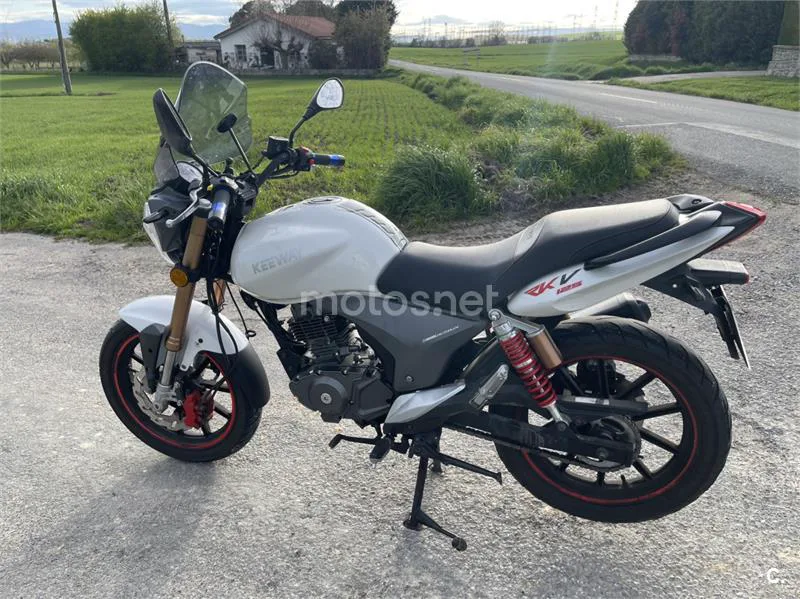 Keeway RKV 125 – Vista 3