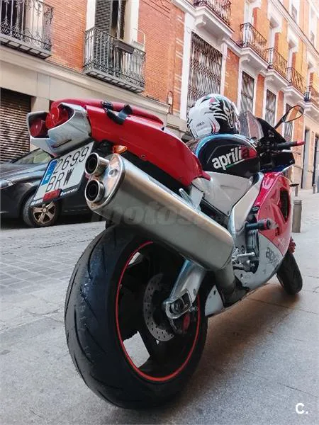 Aprilia RSV Mille – Vista 3