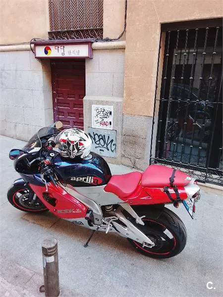 Aprilia RSV Mille – Vista 4