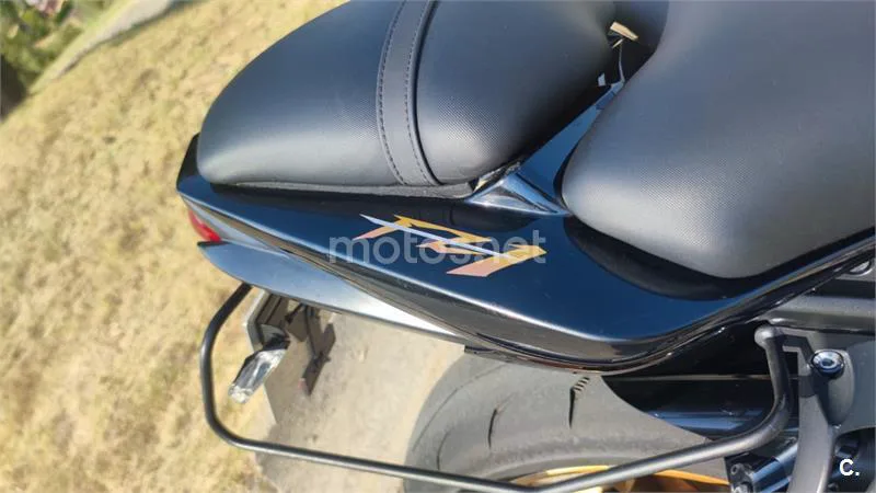 Yamaha FZ1 N – Vista 5