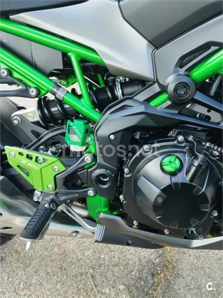 Kawasaki Z 900 – Vista 2
