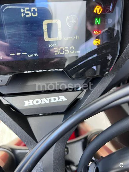 Honda CBR 650 R – Vista 15