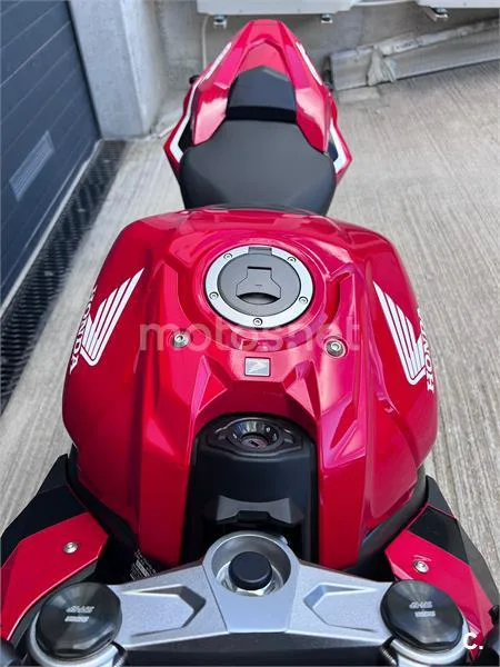 Honda CBR 650 R – Vista 9