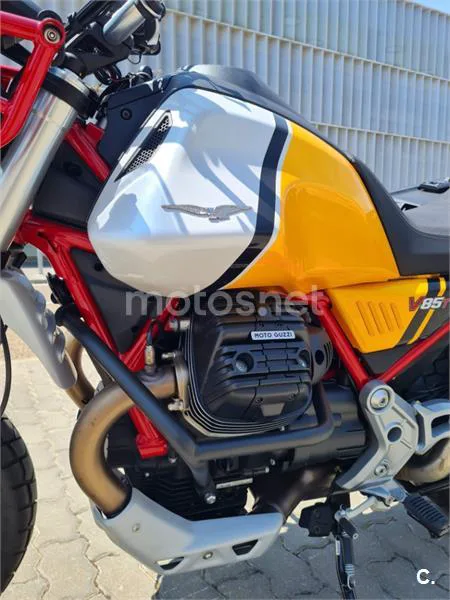 Moto Guzzi V 85 TT – Vista 3