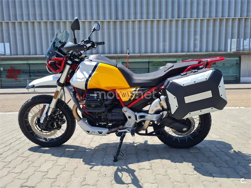 Moto Guzzi V 85 TT – Vista 10