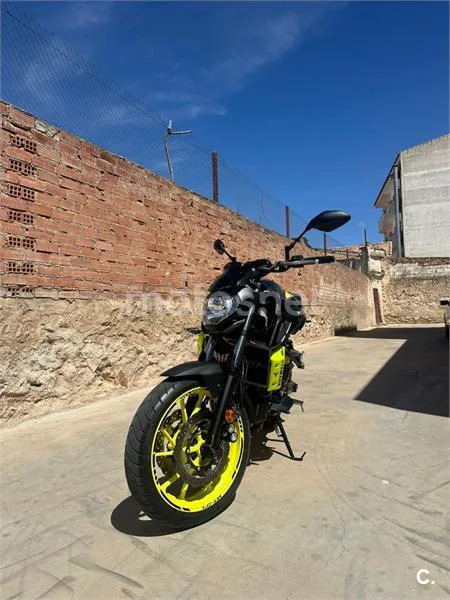 Yamaha MT-07 – Vista 9