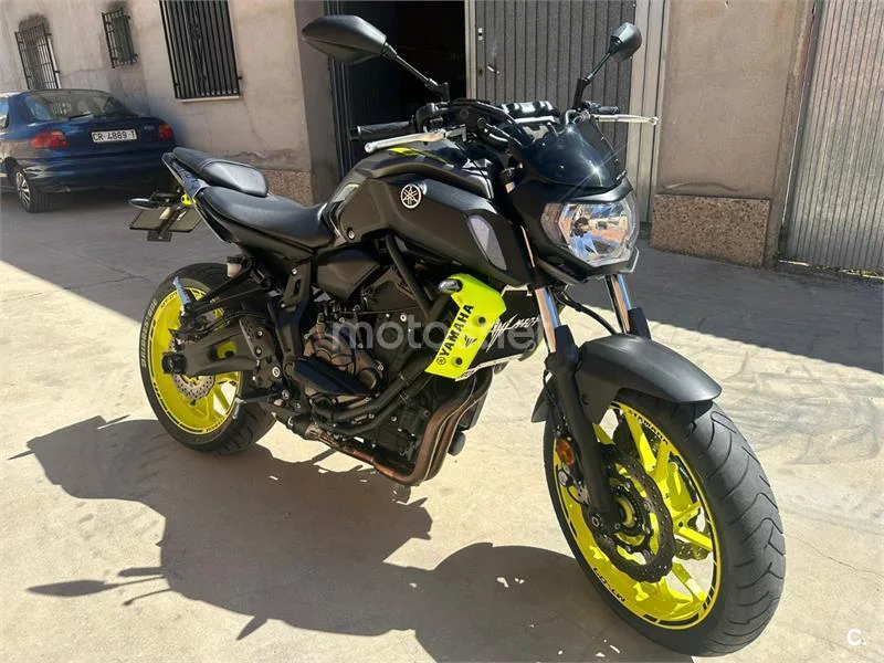 Yamaha MT-07 – Vista 10