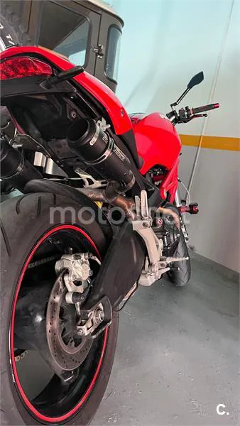 Ducati Monster 696 – Vista 3